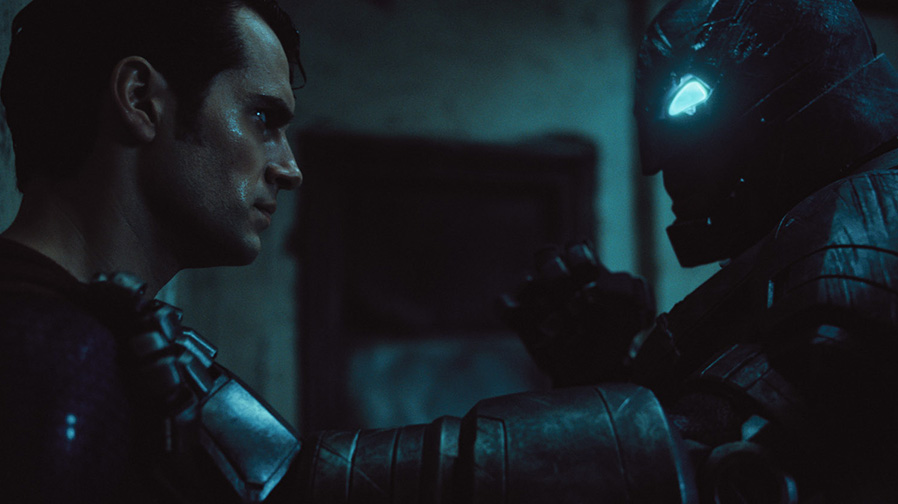 New footage teased in ‘Batman v Superman’ trailer