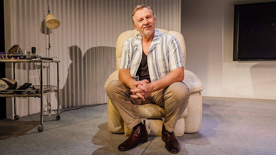Auckland Theatre Company Presents: Sir Roger Hall’s ‘End of Summer Time’ – A Hilariously Heartfelt Kiwi Yarn from a Grumpy Old Farmer